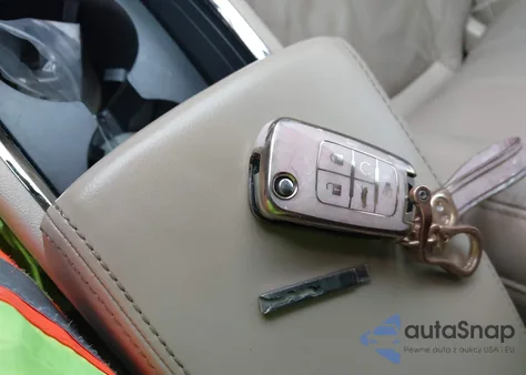 2010 Buick Lacrosse Cxl z USA, uszkodzony, nr VIN 1G4GC5EG2AF262718